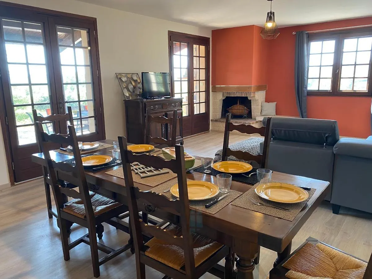 GITE LAVANDE avec piscine privée CLASSÉ 4 Étoiles Lagorce  Appartement Lagorce (Ardeche)