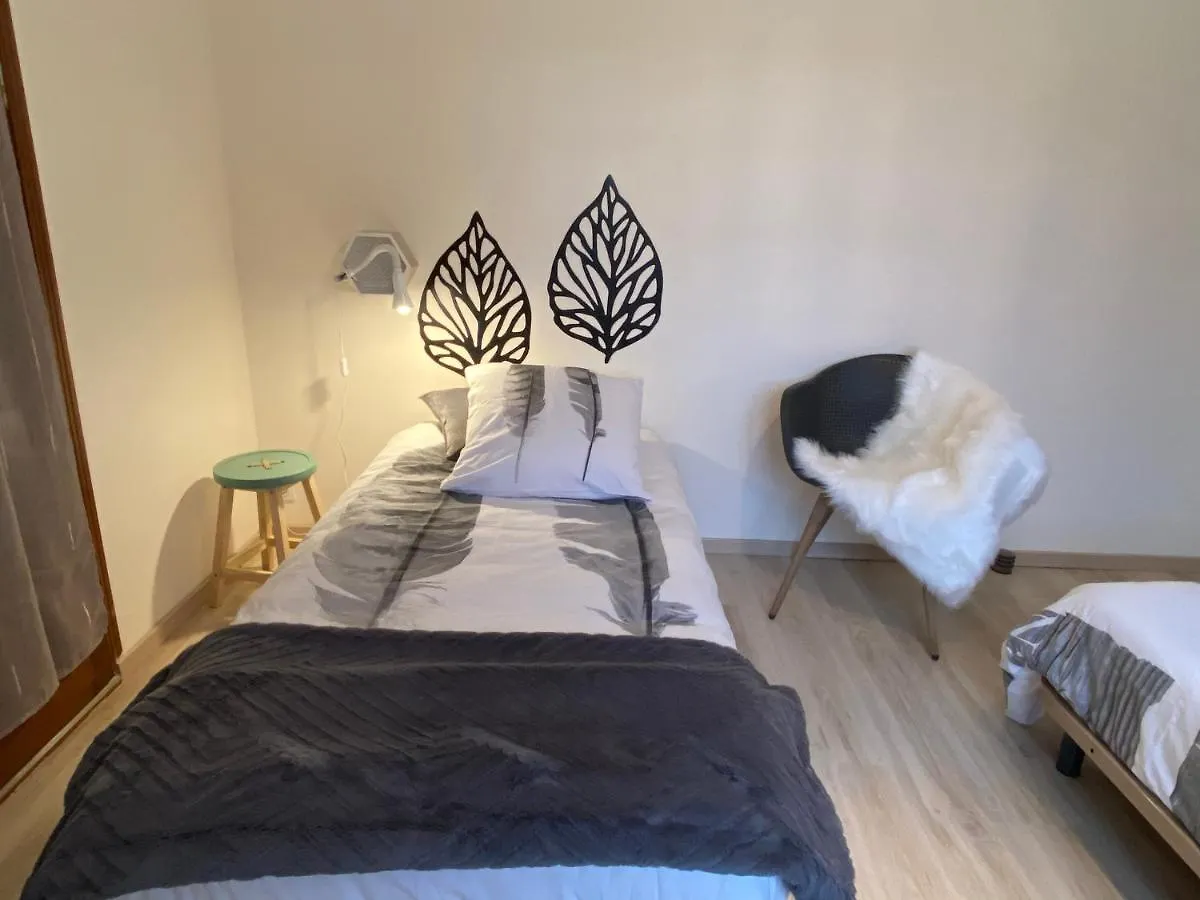 GITE LAVANDE avec piscine privée CLASSÉ 4 Étoiles Lagorce  France